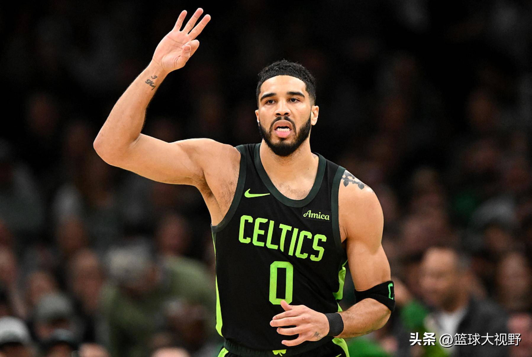 塔图姆连续七场比赛得分超过突破纪录,TL挑战极限!的简单介绍 塔图姆连续七场比赛得分超过突破纪录,TL挑战极限!的简单介绍